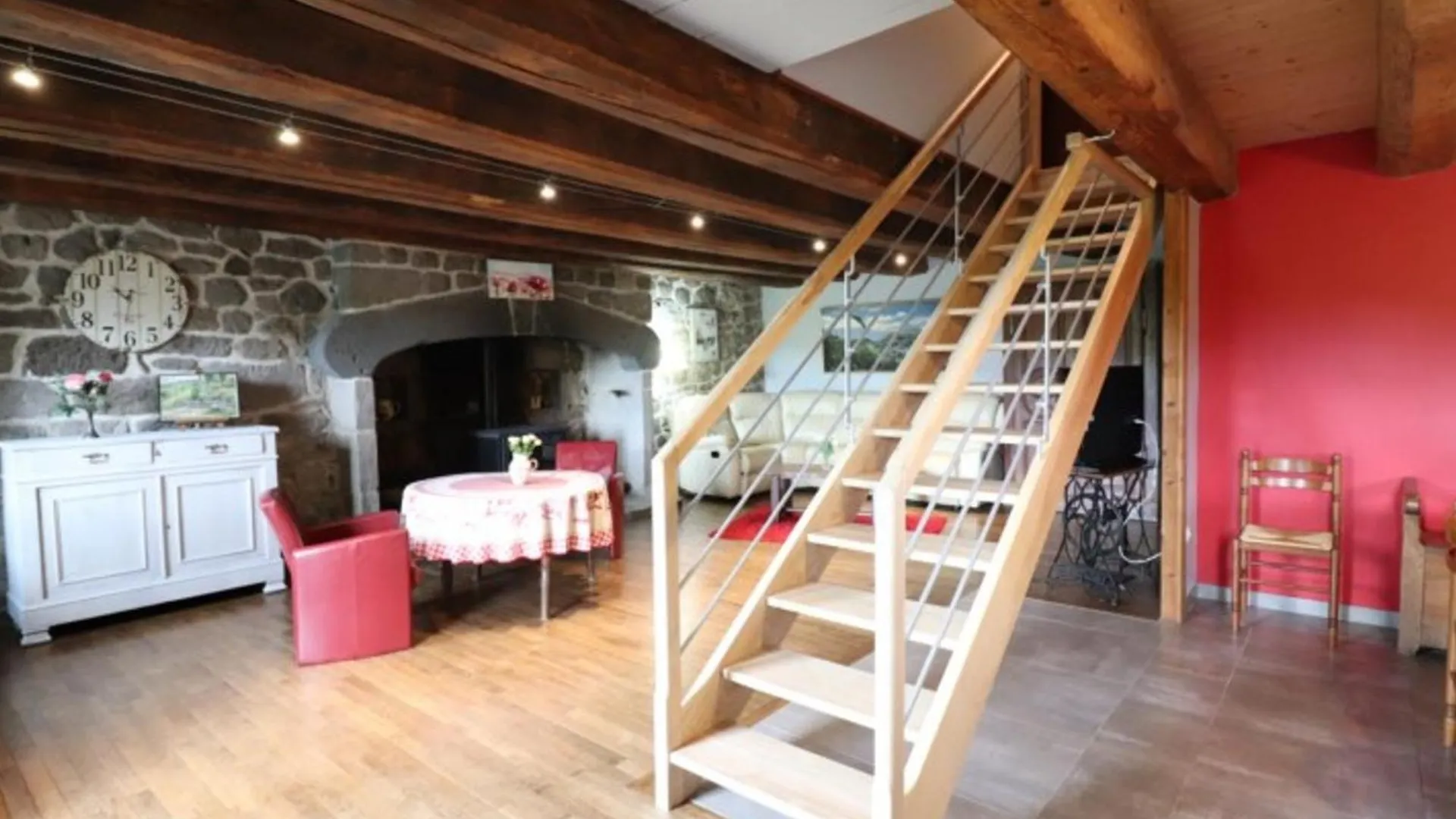 Holiday home Maison De Caractere Renovee, Proche Super Lioran Avec Cheminee, Jardin Ferme Et Salle De Jeux - Fr-1-742-512 Villa Albepierre-Bredons